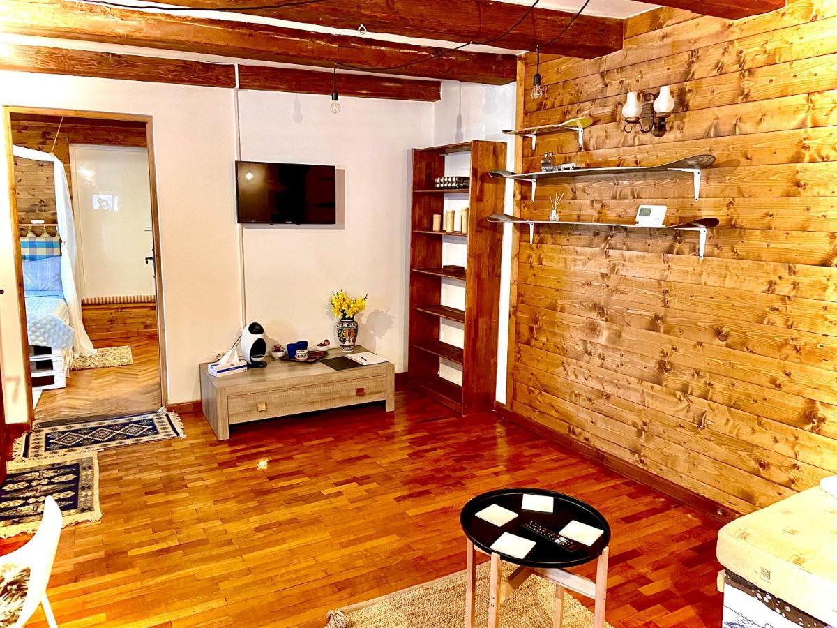 Apartament Rustic In Centrul Istoric Apartamento Braşov Exterior foto